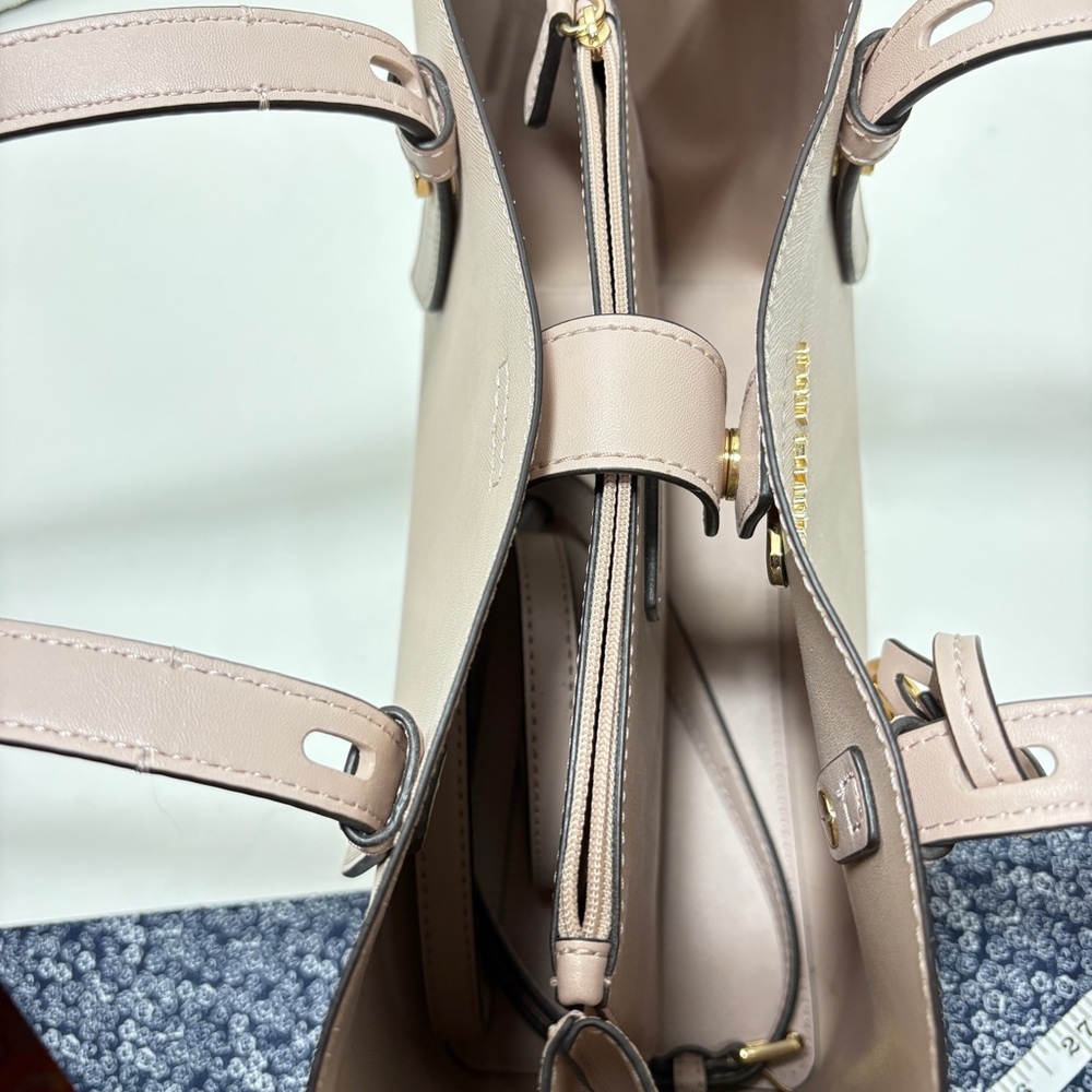 Michael Kors Mel Blush Pink Saffiano Leather Tote with Gold Hardware - Picture 10 of 11